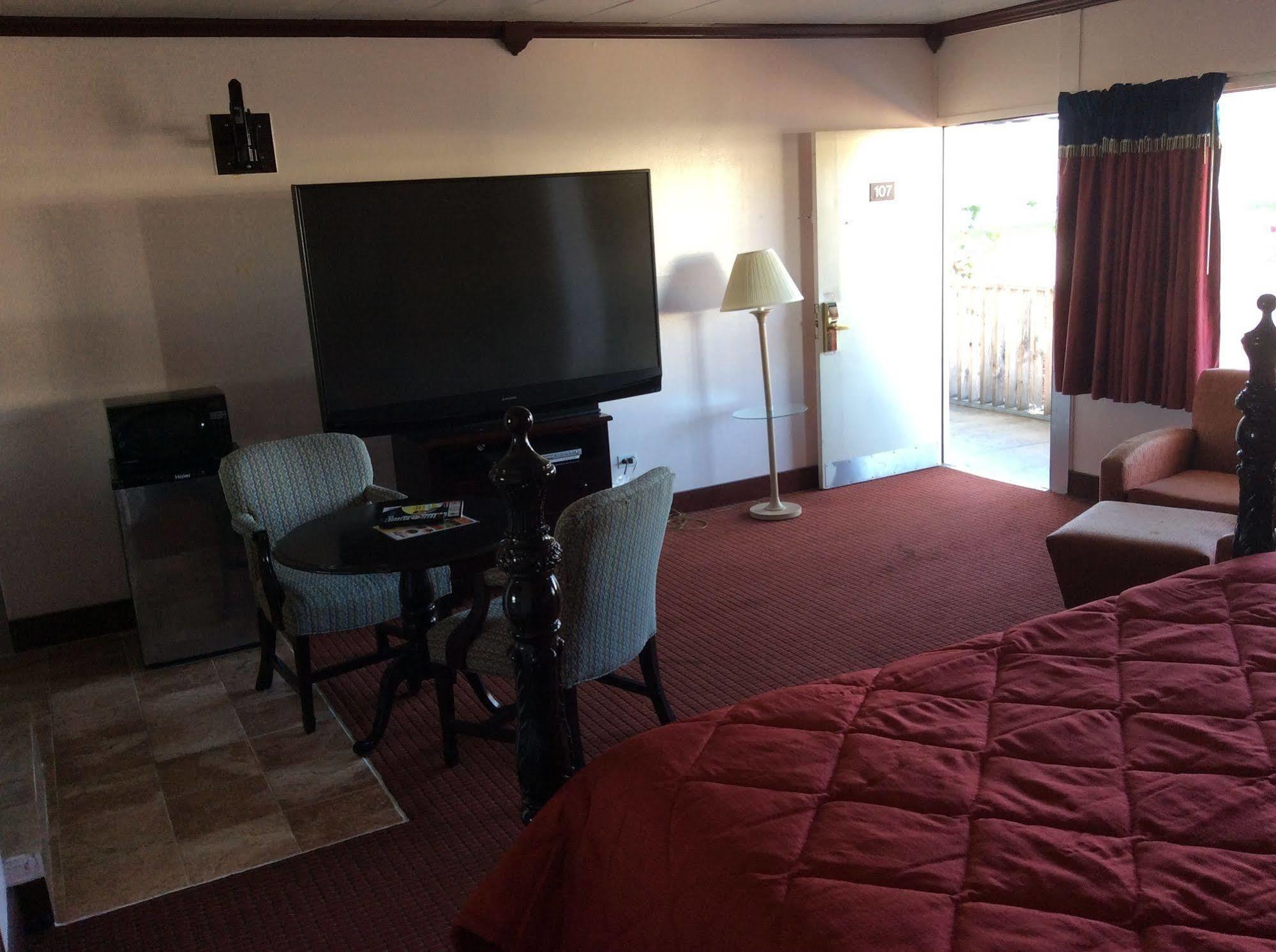 Motel 6 Берлінгтон Екстер'єр фото